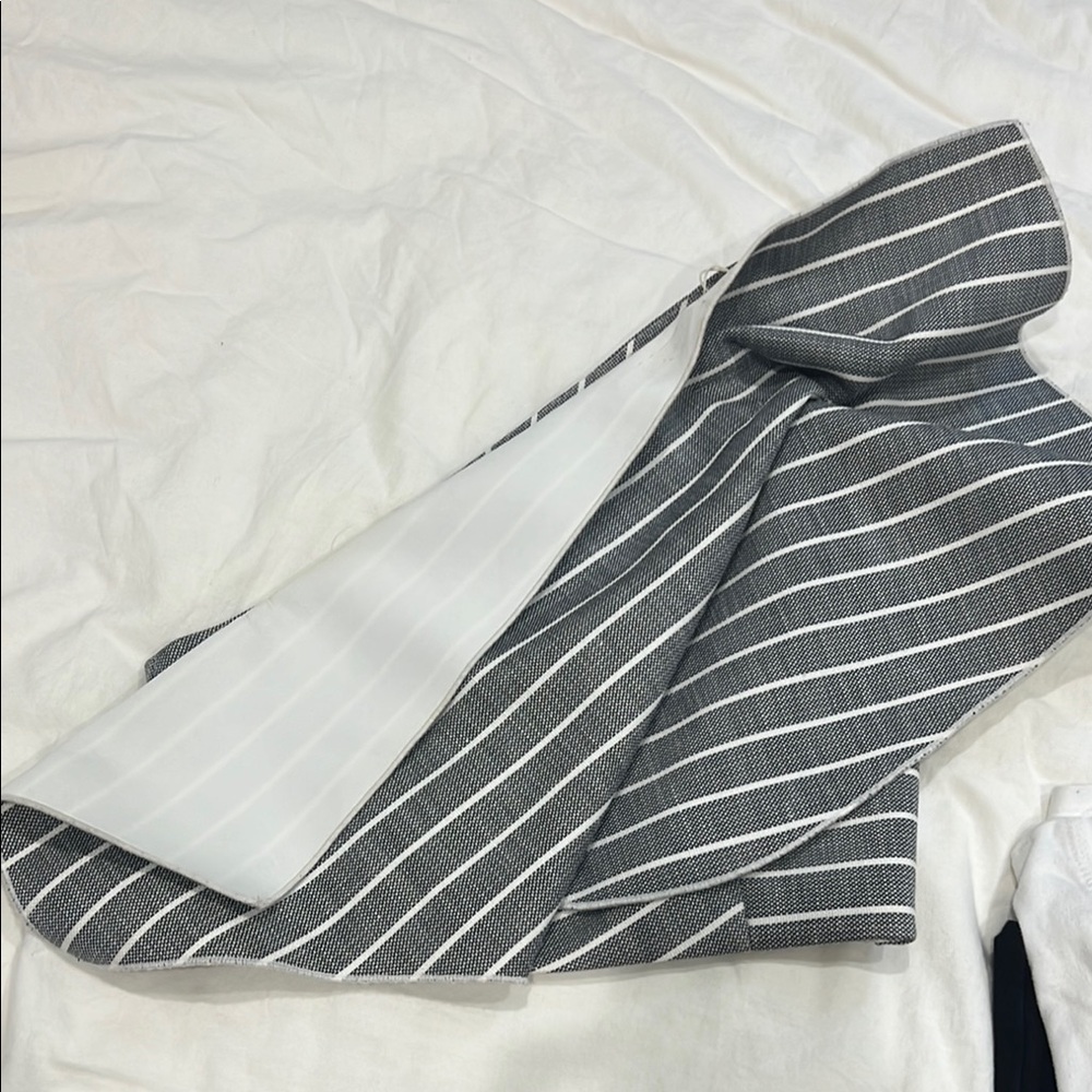 Ancler side shoulder crop top with over flap on top